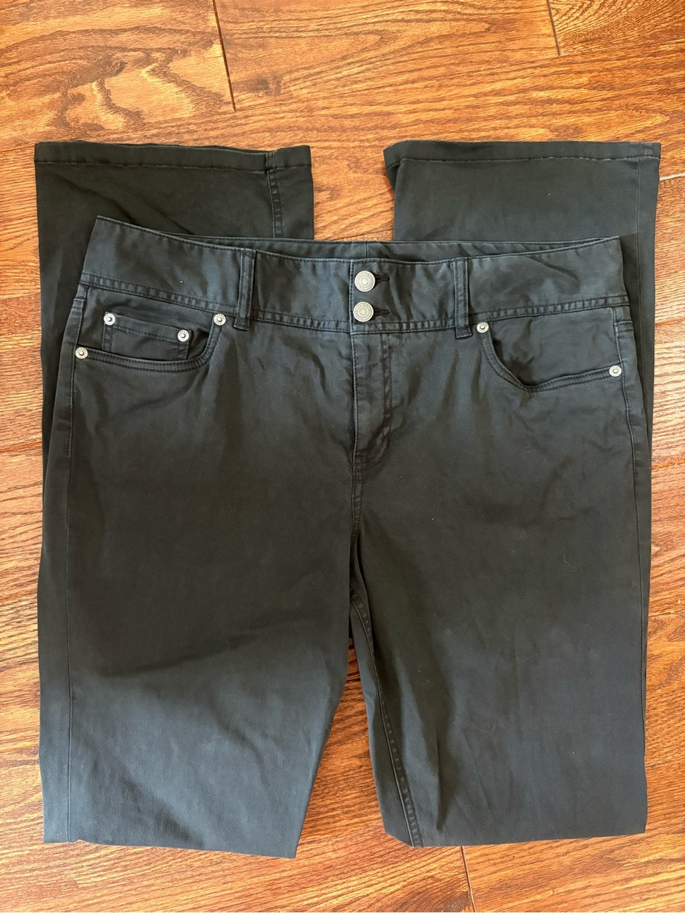 LONDONJEAN Women’s Black bootcut Jeans
